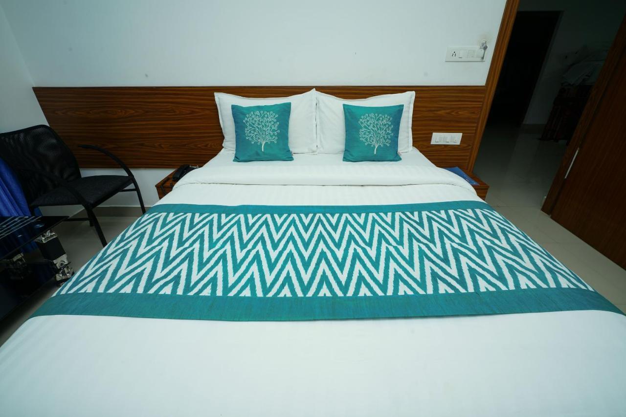 Oyo 6526 Ap Residency City Sultan Bathery Dış mekan fotoğraf